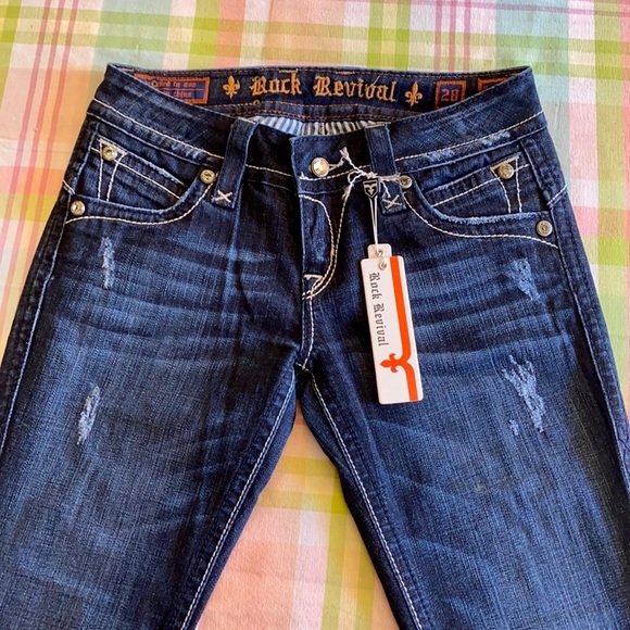 ๐ NWT! Bling Stephanie Boot Cut Rock Revial jeans - Picture 2 of 10